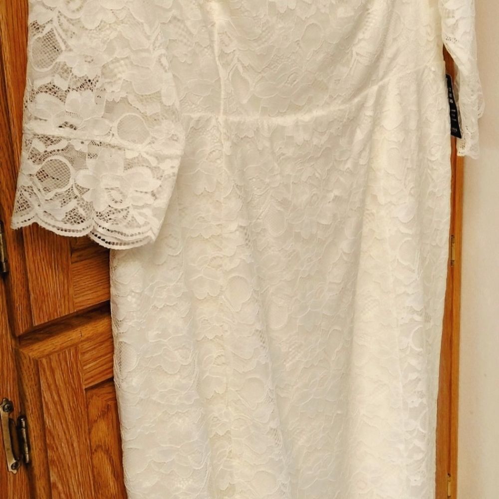 TORRID Special Occasion Ivory Lace Off Shoulder BodyCon Dress - Picture 4 of 16